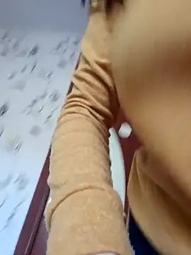 KristenVega online show from 12, 11, 2025