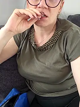 KristenVega online show from 19, 4, 2026