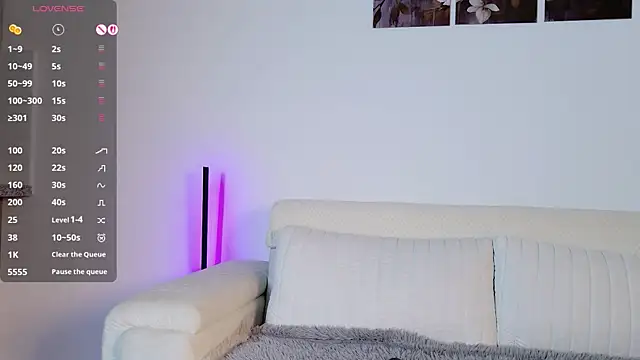 Snapshot of AMELIETARSON chatting on 18, 12, 2025 AMELIETARSON online show from 18, 12, 2025