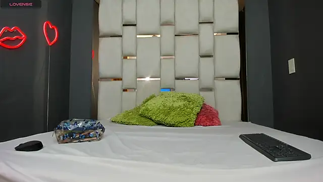 Snapshot of summer_lee_ chatting on 20, 2, 2025 summer lee online show from 20, 2, 2025