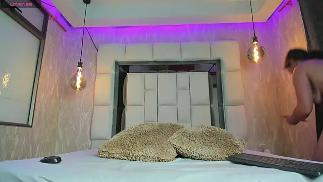 Snapshot of summer_lee_ chatting on 1, 3, 2025 summer lee online show from 1, 3, 2025