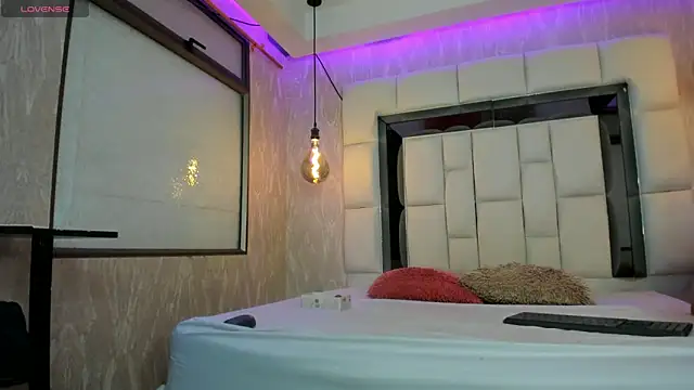 Snapshot of summer_lee_ chatting on 18, 3, 2025 summer lee online show from 18, 3, 2025