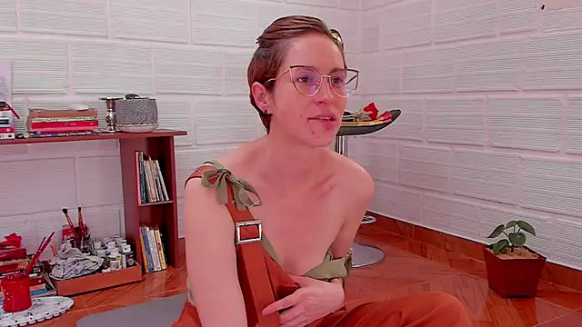 Snapshot of cuddlingbunny chatting on 18, 1, 2025 cuddlingbunny online show from 18, 1, 2025