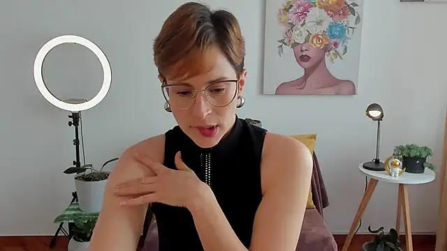 Snapshot of cuddlingbunny chatting on 28, 2, 2025 cuddlingbunny online show from 28, 2, 2025