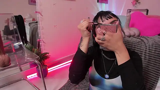 Snapshot of MaveParks_ chatting on 16, 1, 2026 MaveParks online show from 16, 1, 2026