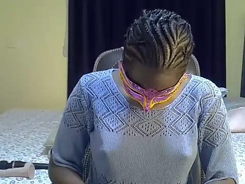 Snapshot of QueenJelly_Sexy chatting on 11, 10, 2025 QueenJelly Sexy online show from 11, 10, 2025