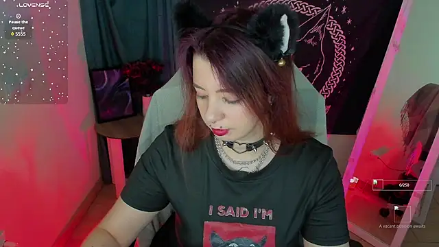 Snapshot of Sam_Mystery chatting on 4, 12, 2025 Sam Mystery online show from 4, 12, 2025