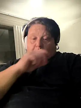 Snapshot of jrsexy83 chatting on 7, 1, 2026 jrsexy83 online show from 7, 1, 2026