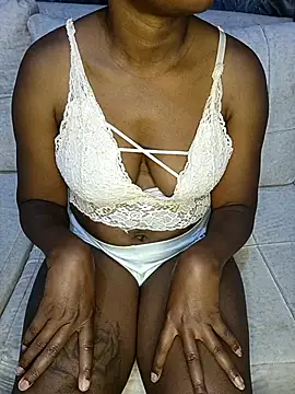 Snapshot of Mayah19 chatting on 30, 9, 2025 Mayah19 online show from 30, 9, 2025