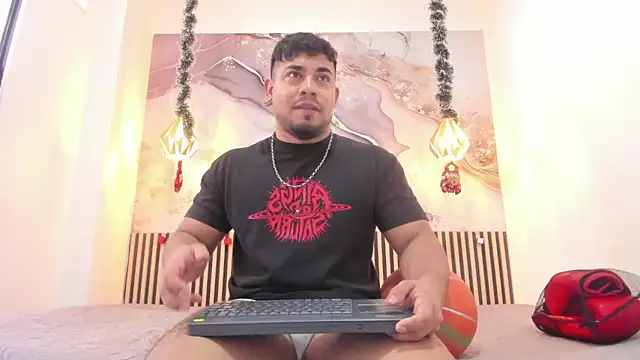 BrianMalonee online show from 20, 12, 2025