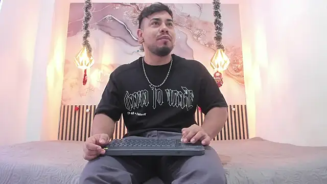 BrianMalonee online show from 22, 12, 2025