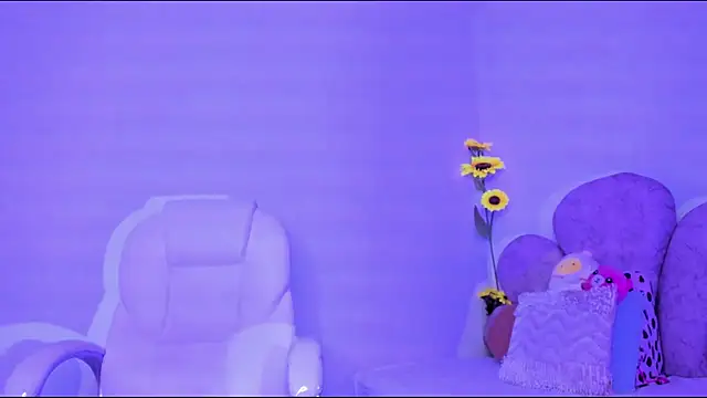 emma myers18 online show from 12, 2, 2025