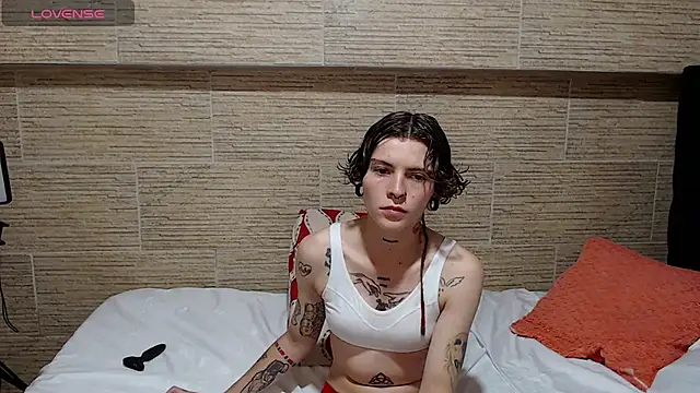 Snapshot of pretty_cristal69 chatting on 8, 2, 2025 pretty cristal69 online show from 8, 2, 2025