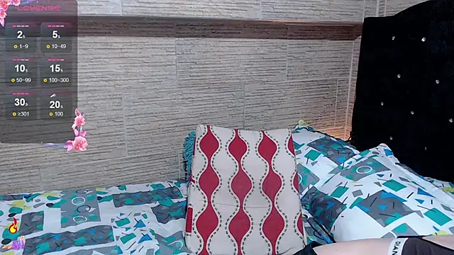 Snapshot of pretty_cristal69 chatting on 2, 10, 2025 pretty cristal69 online show from 2, 10, 2025