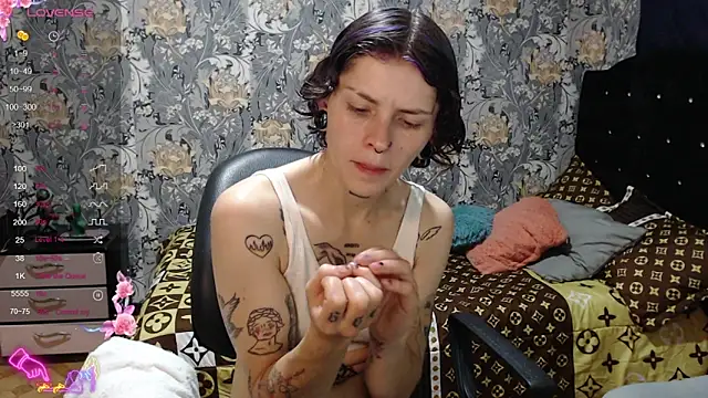 Snapshot of pretty_cristal69 chatting on 24, 4, 2026 pretty cristal69 online show from 24, 4, 2026
