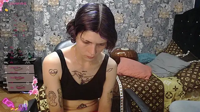 Snapshot of pretty_cristal69 chatting on 30, 4, 2026 pretty cristal69 online show from 30, 4, 2026