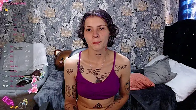 Snapshot of pretty_cristal69 chatting on 4, 5, 2026 pretty cristal69 online show from 4, 5, 2026
