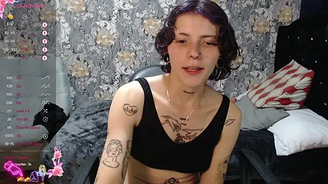 Snapshot of pretty_cristal69 chatting on 13, 5, 2026 pretty cristal69 online show from 13, 5, 2026