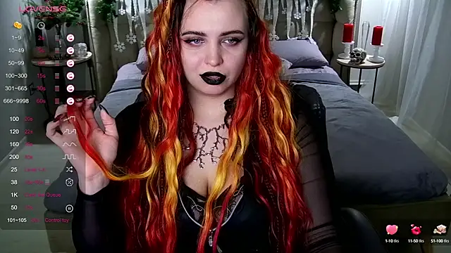 Miss Maya Mils online show from 26, 12, 2024