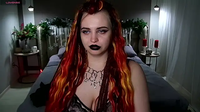 Miss Maya Mils online show from 26, 12, 2024