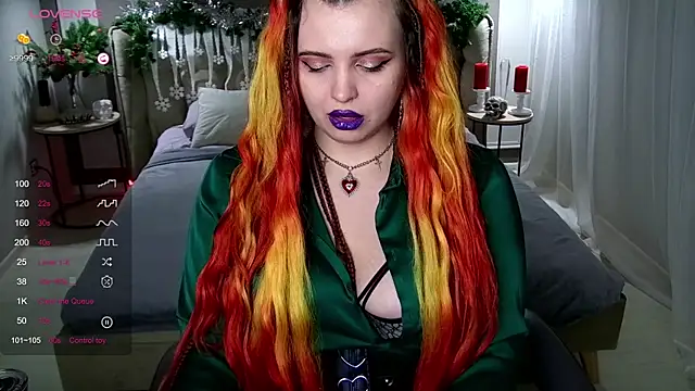 Miss Maya Mils online show from 5, 1, 2025
