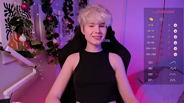 Snapshot of enigma_mia chatting on 9, 12, 2024 enigma mia online show from 9, 12, 2024