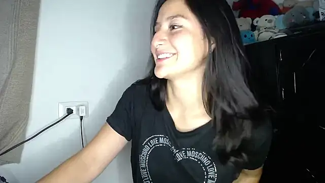 iris 798 online show from 3, 3, 2025