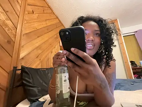 Snapshot of magicalc00ch chatting on 12, 6, 2026 magicalc00ch online show from 12, 6, 2026