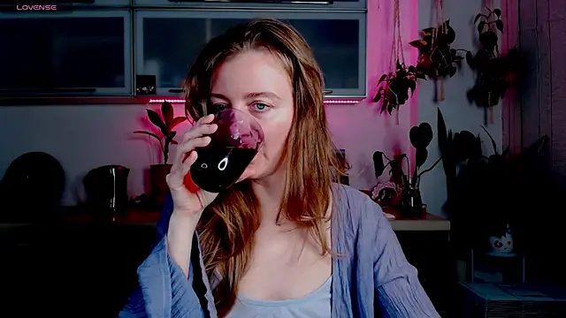 Elly Helly online show from 17, 11, 2025