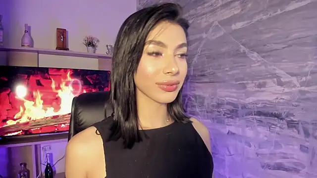 IsabelleFoxx  online show from 4, 12, 2024