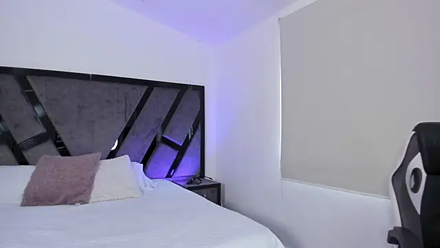 IsabelleFoxx  online show from 1, 10, 2025