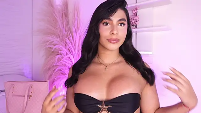 Snapshot of IsabelleFoxx_ chatting on 10, 7, 2026 IsabelleFoxx online show from 10, 7, 2026