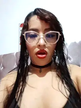 Snapshot of MadelaineJones chatting on 11, 7, 2026 MadelaineJones online show from 11, 7, 2026