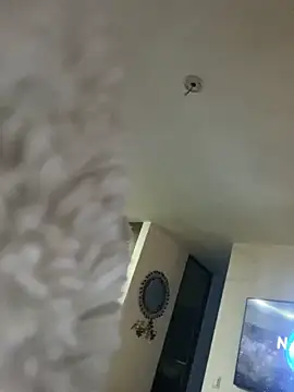 Snapshot of Leyna_liu chatting on 4, 12, 2024 Leyna liu online show from 4, 12, 2024