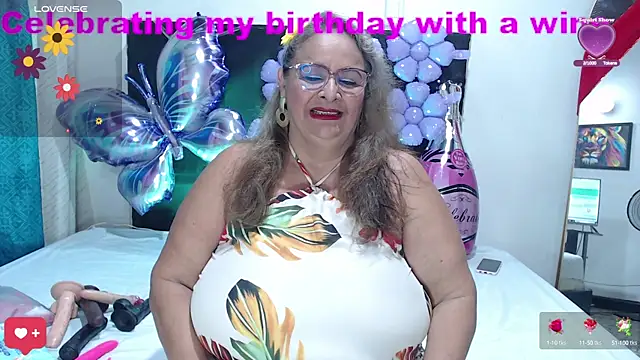 Snapshot of BBW_salome chatting on 10, 2, 2025 BBW salome online show from 10, 2, 2025
