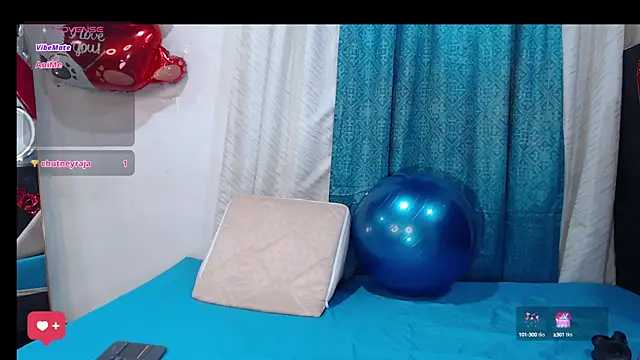 Snapshot of BBW_salome chatting on 8, 3, 2025 BBW salome online show from 8, 3, 2025