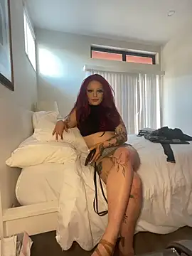 Snapshot of tatted-bitty chatting on 8, 3, 2025 tatted-bitty online show from 8, 3, 2025