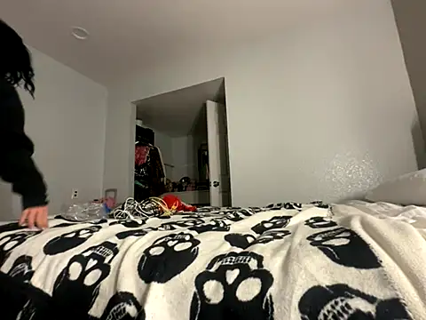 Snapshot of tatted-bitty chatting on 22, 11, 2025 tatted-bitty online show from 22, 11, 2025