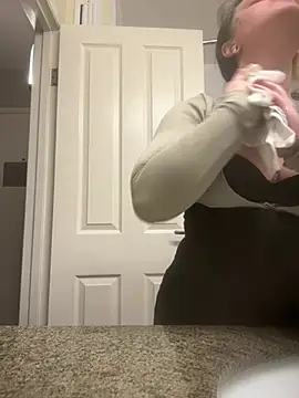 Snapshot of tatted-bitty chatting on 26, 2, 2026 tatted-bitty online show from 26, 2, 2026