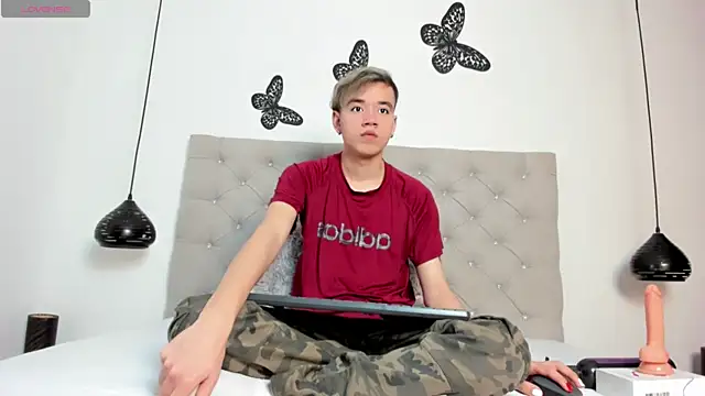 Snapshot of bunny_maxi chatting on 6, 12, 2024 bunny maxi online show from 6, 12, 2024
