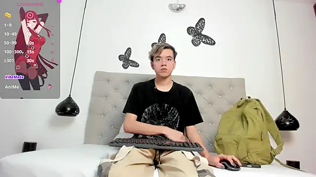 Snapshot of bunny_maxi chatting on 10, 1, 2025 bunny maxi online show from 10, 1, 2025