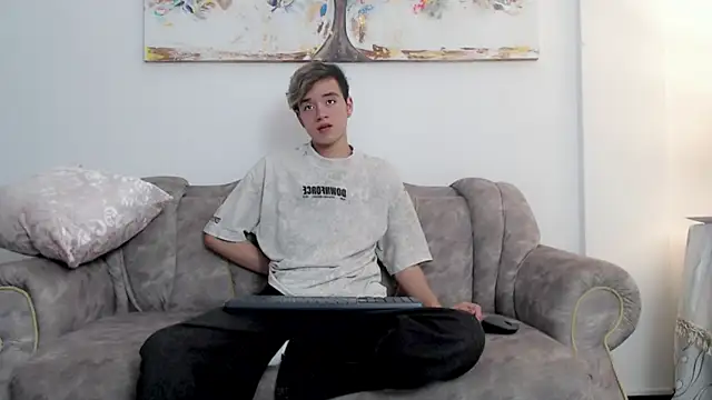 Snapshot of bunny_maxi chatting on 17, 1, 2025 bunny maxi online show from 17, 1, 2025