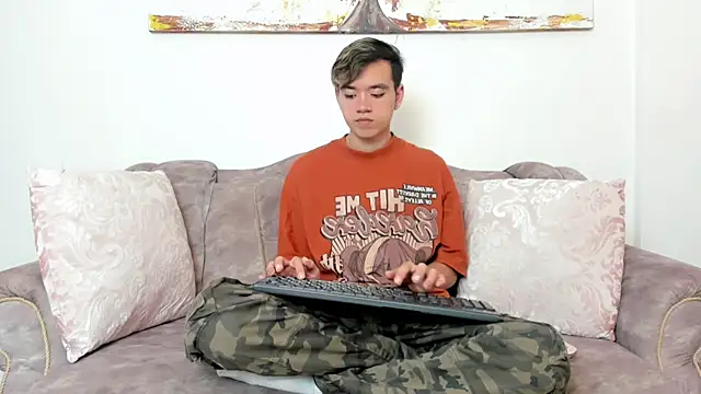 Snapshot of bunny_maxi chatting on 11, 3, 2025 bunny maxi online show from 11, 3, 2025