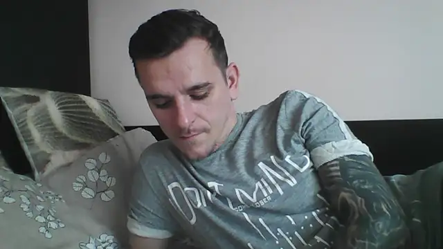 Snapshot of Huge_cock22cm chatting on 10, 1, 2025 Huge cock22cm online show from 10, 1, 2025