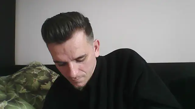 Snapshot of Huge_cock22cm chatting on 2, 3, 2025 Huge cock22cm online show from 2, 3, 2025