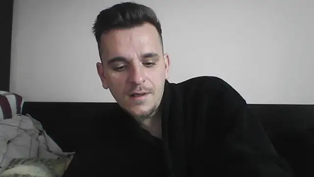 Snapshot of Huge_cock22cm chatting on 23, 3, 2025 Huge cock22cm online show from 23, 3, 2025