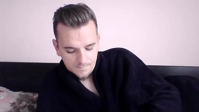 Snapshot of Huge_cock22cm chatting on 3, 10, 2025 Huge cock22cm online show from 3, 10, 2025