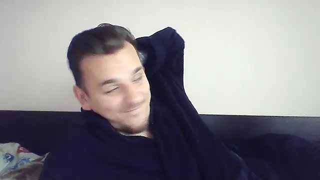 Snapshot of Huge_cock22cm chatting on 7, 10, 2025 Huge cock22cm online show from 7, 10, 2025