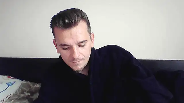 Snapshot of Huge_cock22cm chatting on 8, 10, 2025 Huge cock22cm online show from 8, 10, 2025