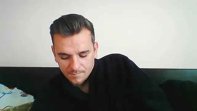 Snapshot of Huge_cock22cm chatting on 10, 10, 2025 Huge cock22cm online show from 10, 10, 2025